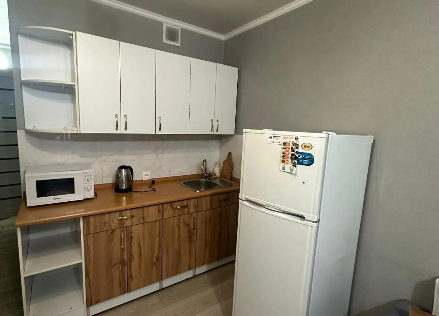 Central Studio Apartments In Almaty
