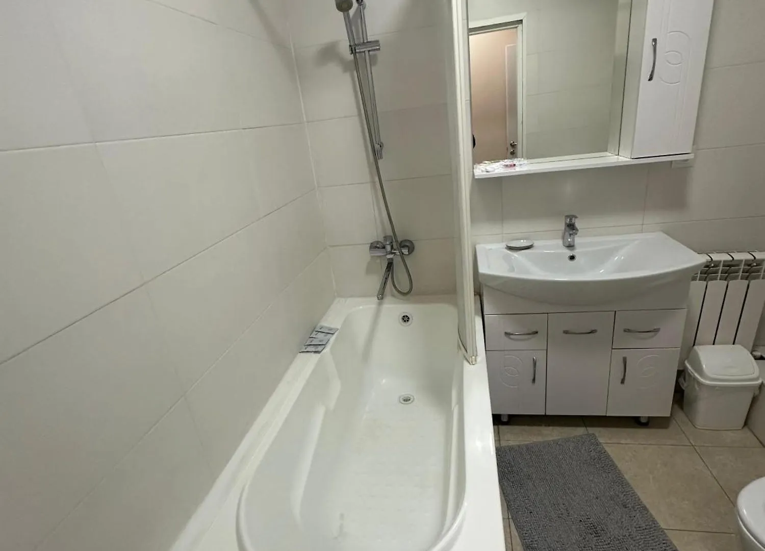Central Studio Apartments In Almaty